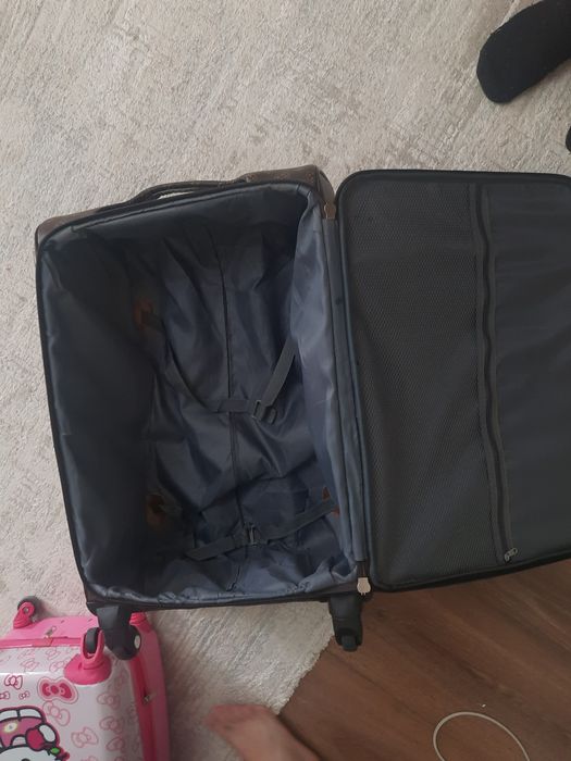 Чемодан   большой  новый