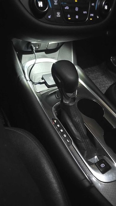 Малибу2  2.0 лт турбо сотилади узимни мошиним