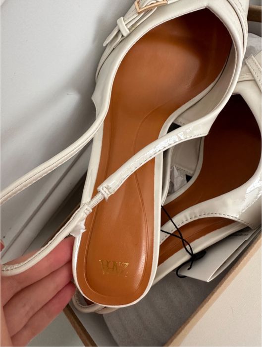 Босоножки новые zara