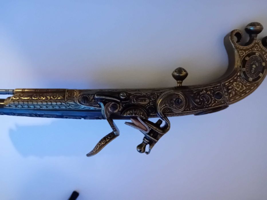 replica irandez pistol bronz