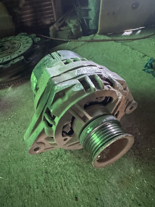 Продам генератор на ваз 9,09,10,14