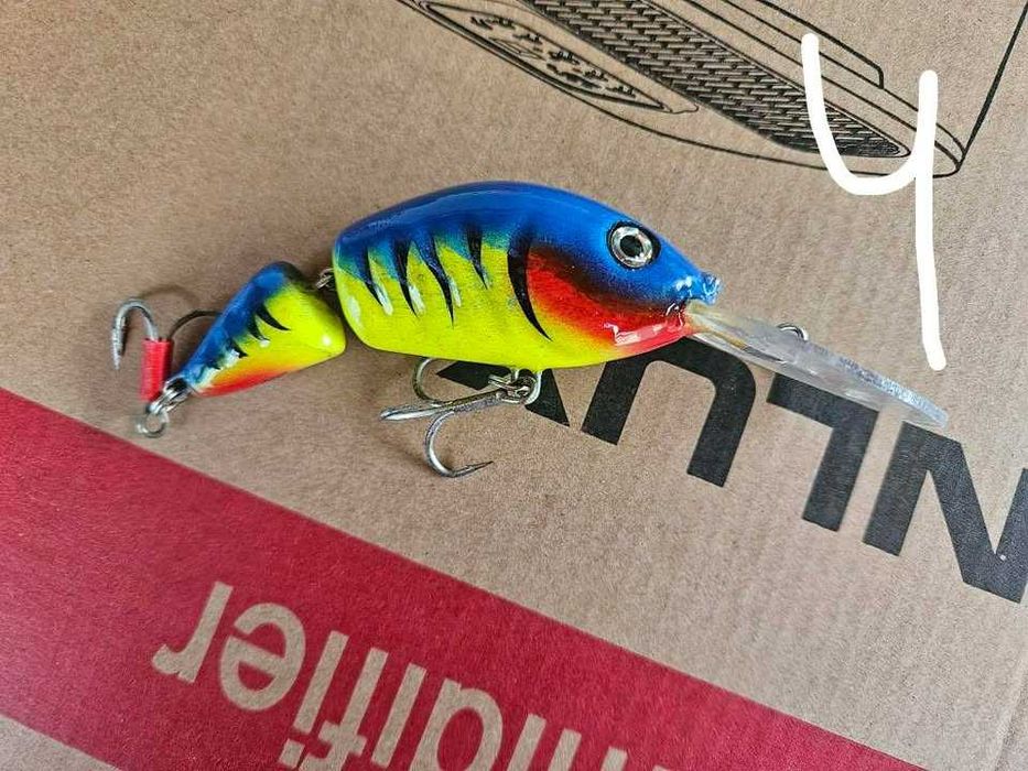 Комплект Воблери за бяла риба и сом-може и поотделно