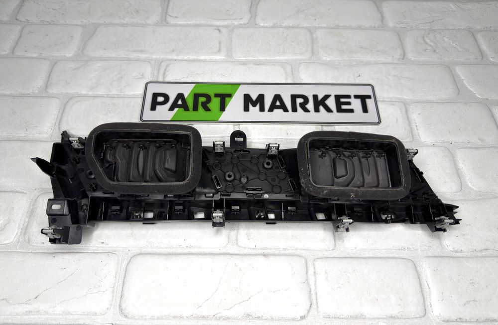 Централни духалки AUDI Q4 E-TRON 89B820951A