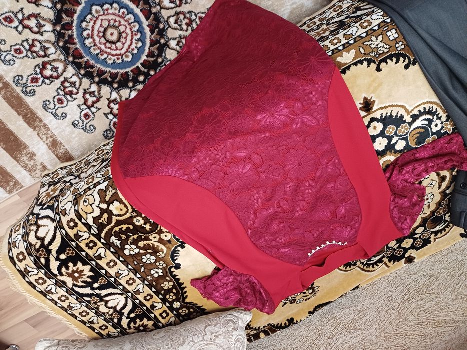 Продам женское платье