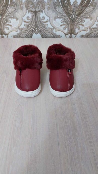 Продаётся женская,красивая обувь