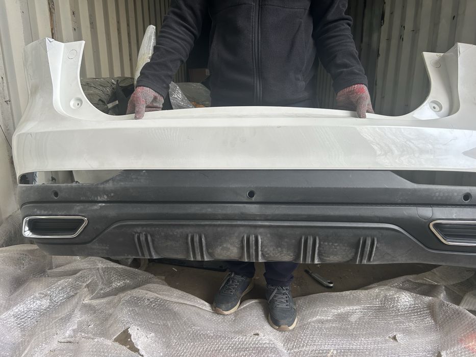 Бамперы (перед и задние)