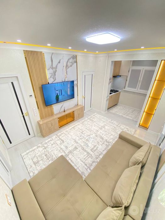 продаетсч чиланзар 3 квартпл 2*3/2/4
