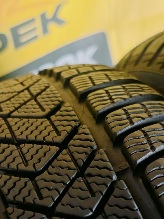 225/50R18 Pirelli run flat steluță