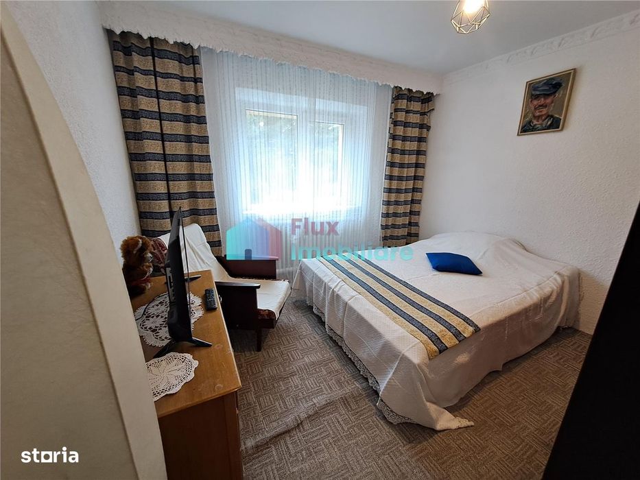 Apartament cu 3 camere etaj 2 Obcini zona Dany Gry