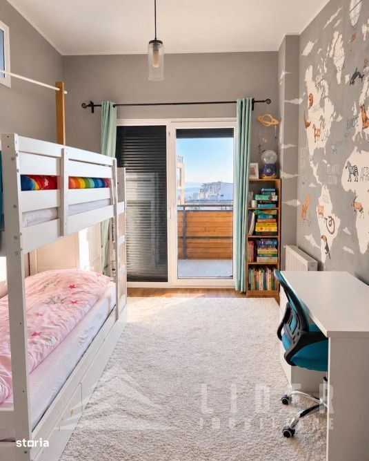 Apartament cu 3 camere de vanzare in Buna Ziua, mobilat si utilat.