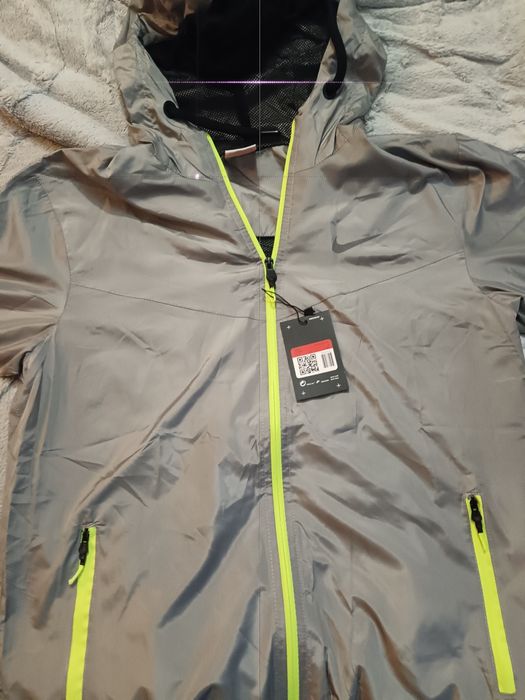 Geaca NIKE mărimea M