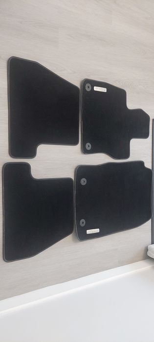 Set covoare din mocheta Ford Focus originale