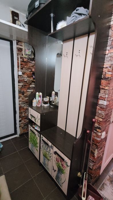 Прихожка продаётся