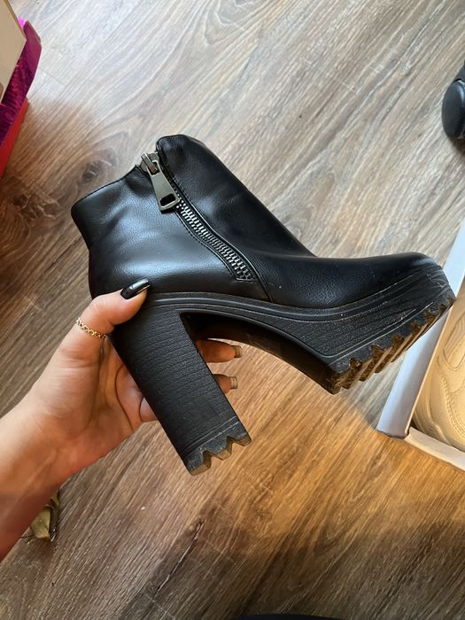 Ghete.ghetute cu toc