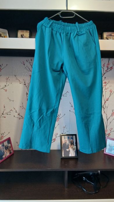 Pantaloni pentru fete