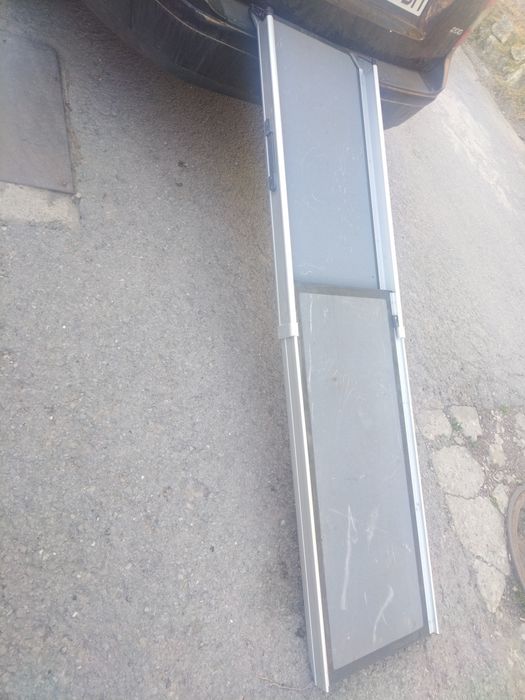 Сгъваема рампа за кучета и други големи домашни любимци
ИДЕАЛНО ЗА СТА