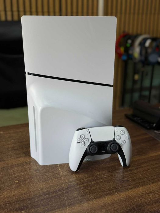 Ps5 slim 1TB Disc Version