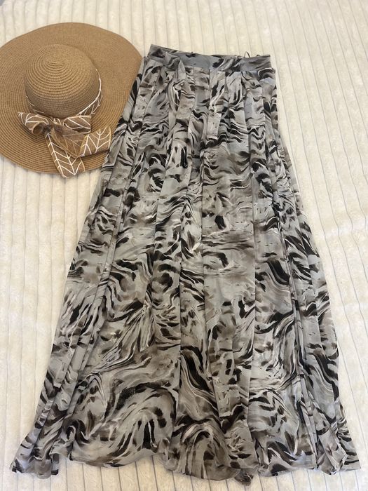 Елегантна дамска пола от Mohito