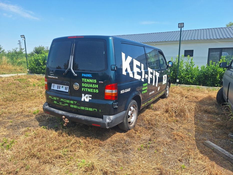 VW  TRANSPORTER T5 2.5 tdi 131 коня.. На Части..