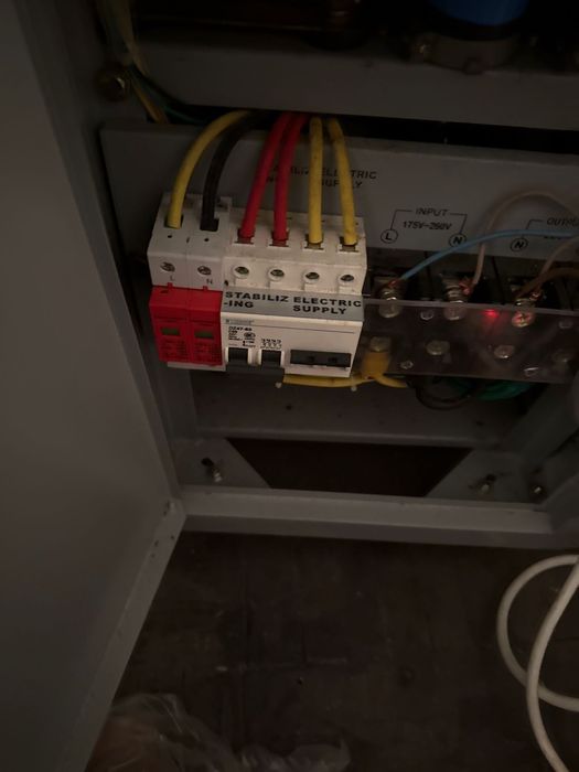 Stabilizator De Tensiune Monofazat 20KVA