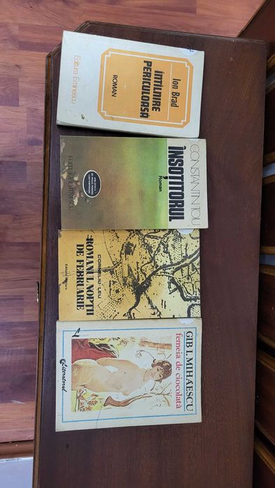 Carti romane set de 4- autori romani