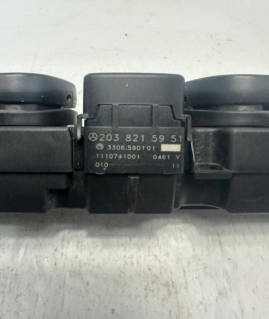 Buton avarii 2038215951 Mercedes-Benz C-Class W203/S203/CL203