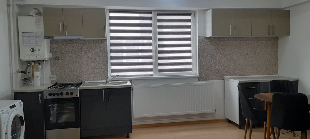 Închiriez apartament în Craiova, B-dul 1 Mai în zona Fabrica de Confecții ,bloc nou, etaj 1,.Telefon 0740 310 399.