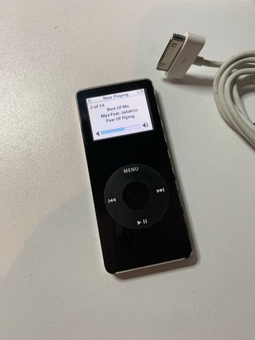 Apple iPod NANO 1 Black 2GB Model A1137 Multimedia Music Mp3 Player