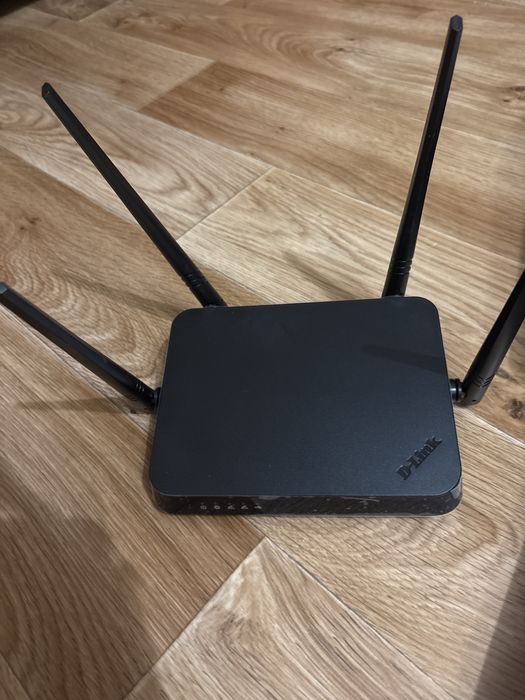 Роутер d-link dir-825