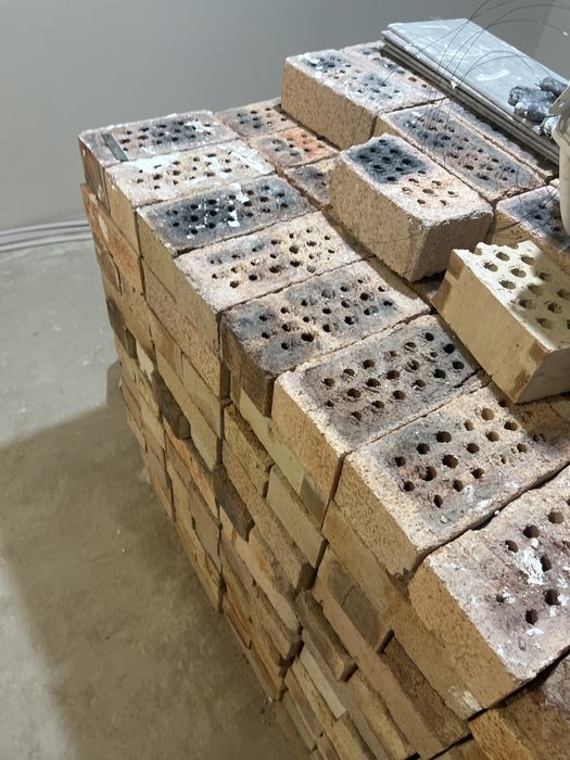 Кирпичи 400 штук