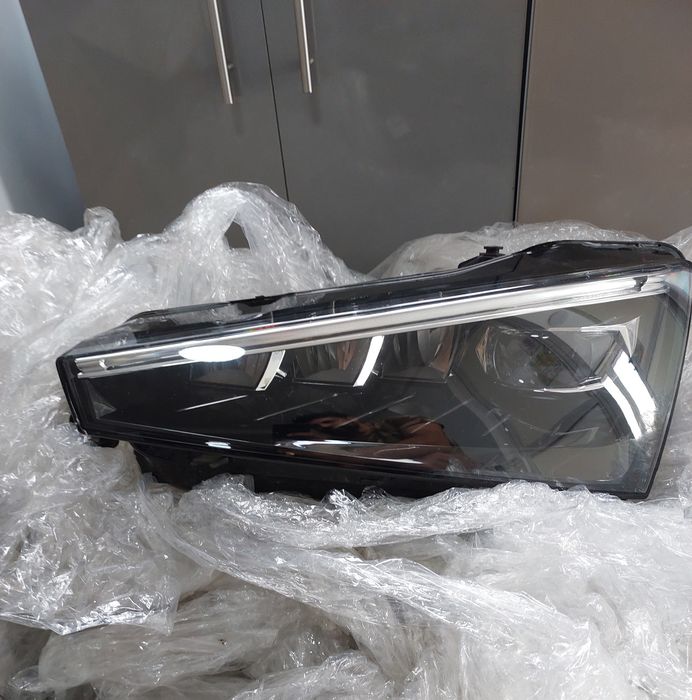 Far stanga SKODA OCTAVIA 4 SCALA FULL LED 657941015A volan stanga