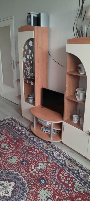 Продавам боксониера   срещу  Парк Мол