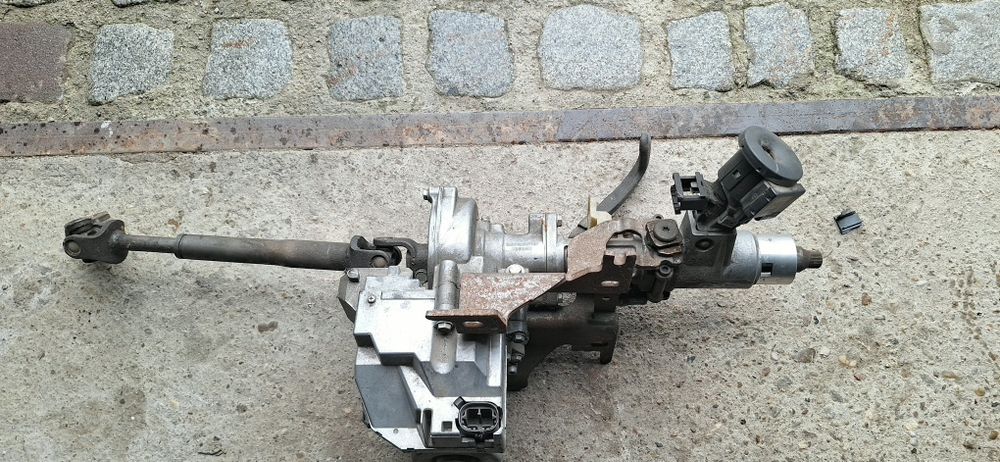 кормилна колона за Renault Kangoo 2009 г.
Частта е в добро съ