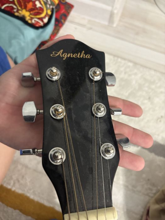 Гитара 6 струн продам