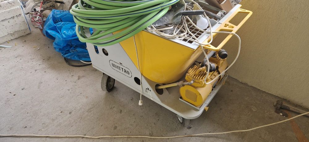 Vand masina de tencuit Quattro