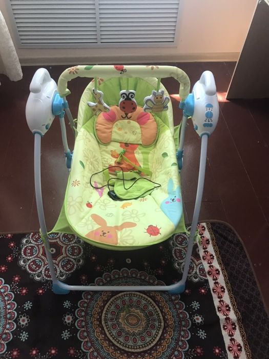 Продам качалку детскую