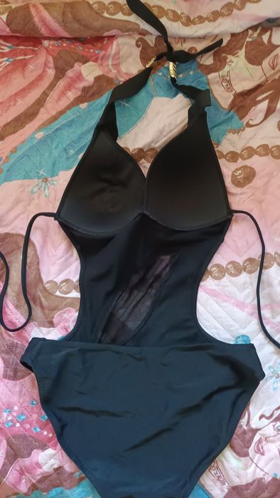 Продавам  цели Бански