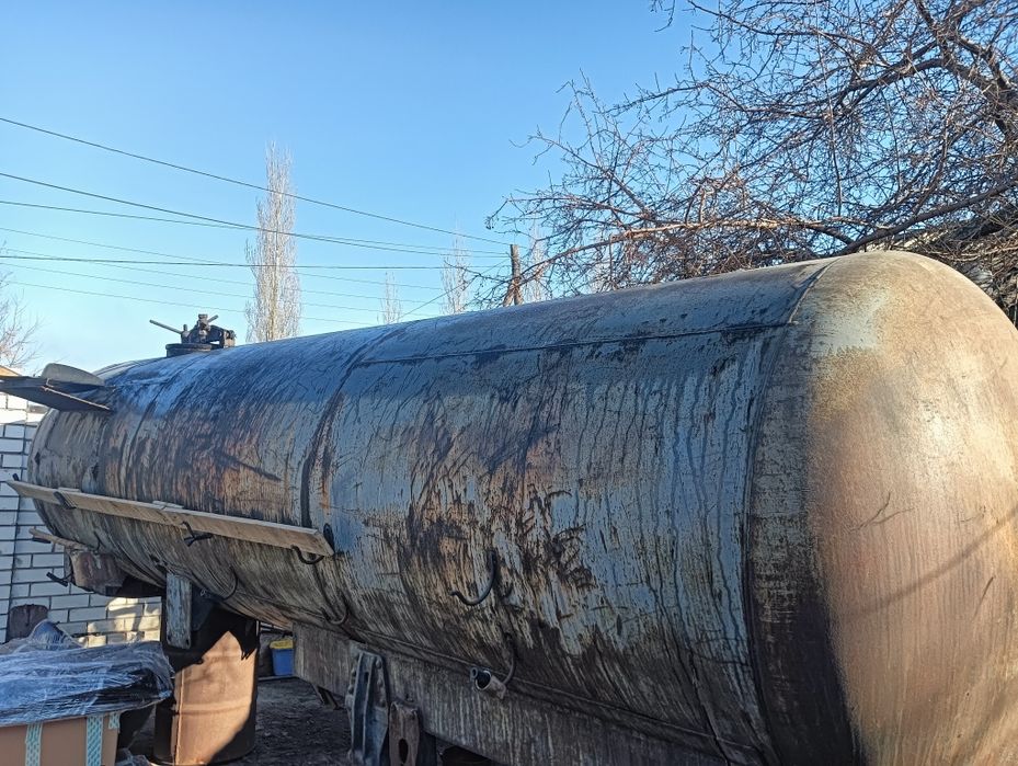 Продам цестерну .