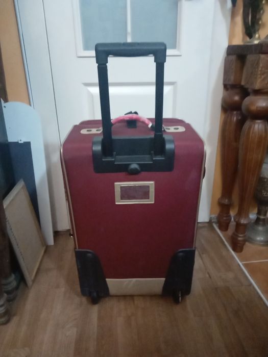 Самые дешёвые чемоданы дорожные