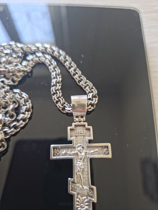 Продам цепочку серебро
