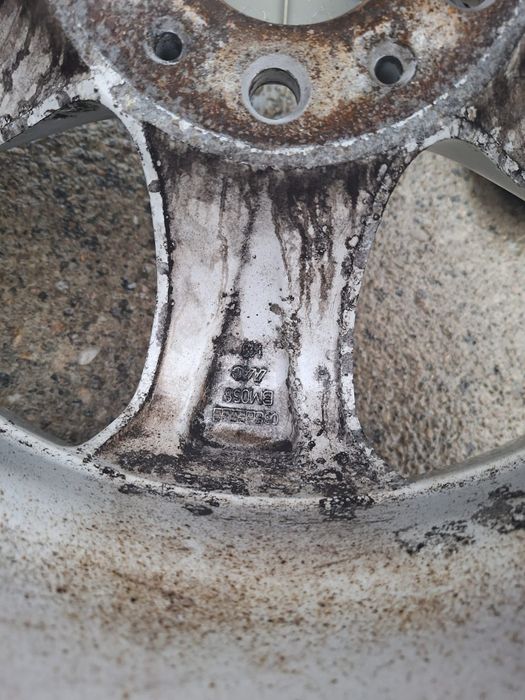 JANTE ALIAJ ORIGINALE BMW* + Cauciucuri 215 / 50 / 17 * Pirelli Iarnă*