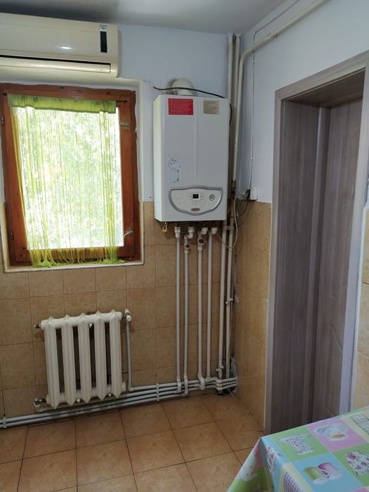 Inchiriez apartament 2 camere