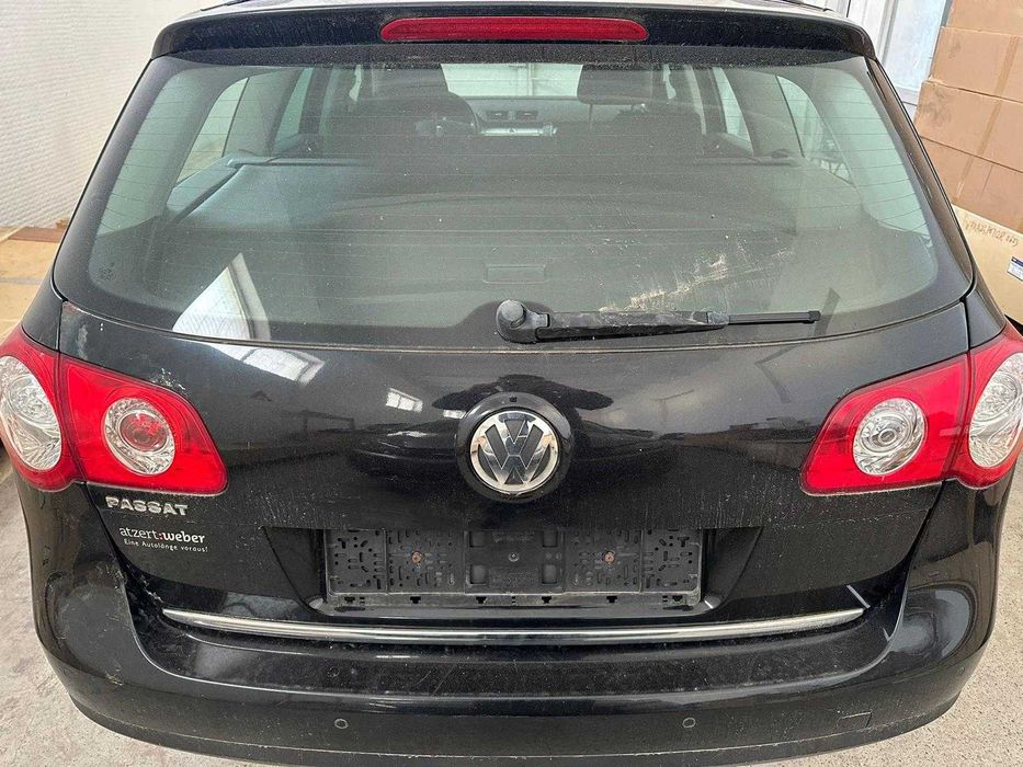 Bara spate vw passat b6 break negru LC9X cu senzori parcare si crom