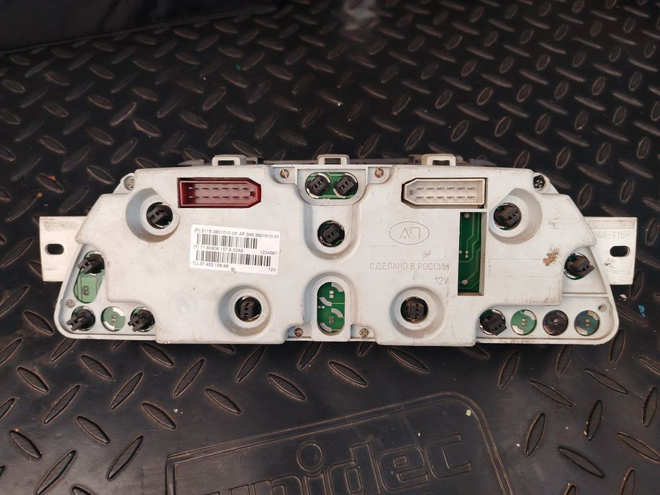 Приборная панель