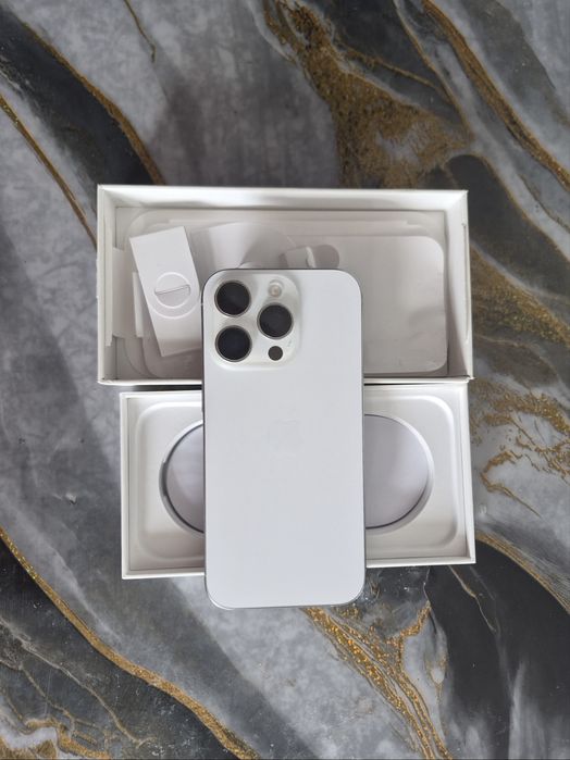 Iphone 16 pro, в идеальном состоянии