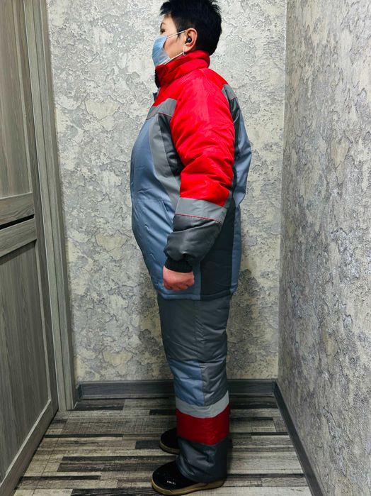 Костюм со светоотражающими элементами.