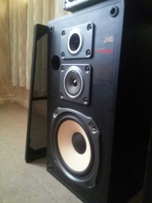 Тонколони JVC SP-X440 80-140 WATT и УСИЛВАТЕЛ 2X50 WATT