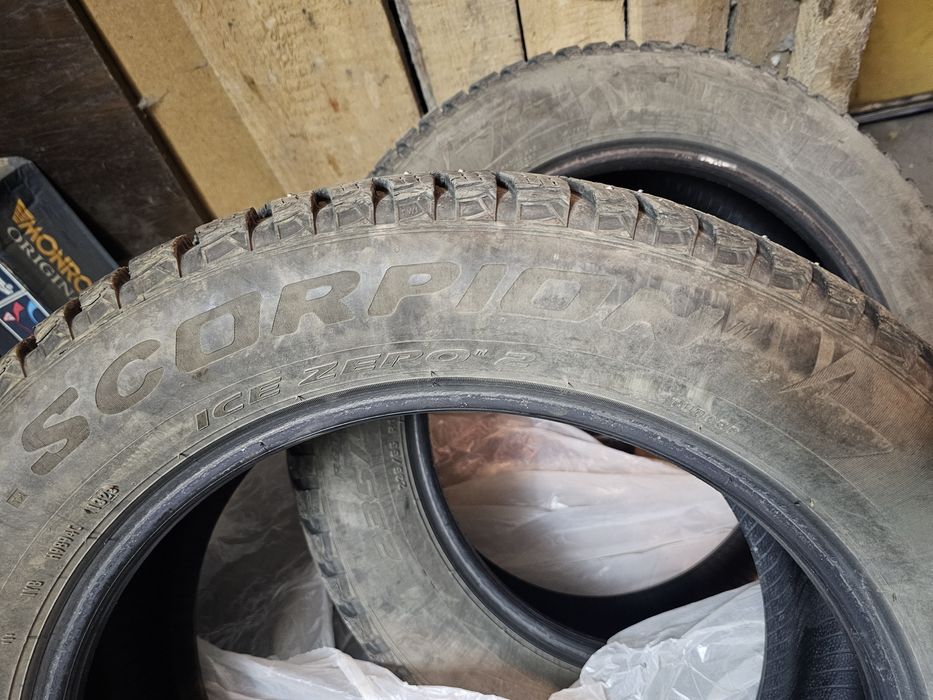 Зминие шины с шипами на 18