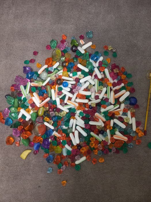 Продам ракушки и камешки