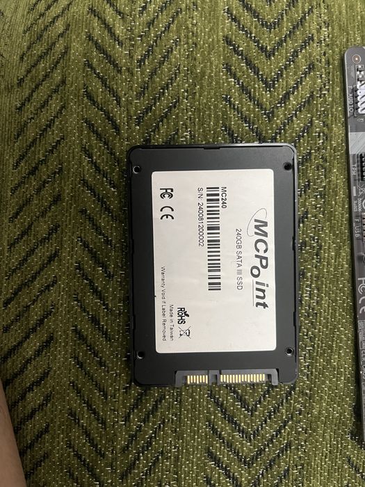 SSD SATA 240 гигабайт
